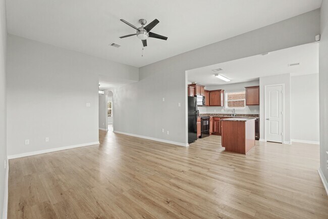 Photo - 7126 Montclair Peak Ln