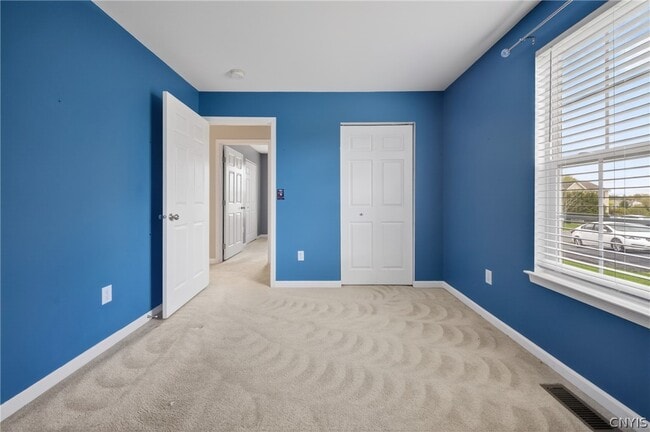 Photo - 5472 Alfreton Dr