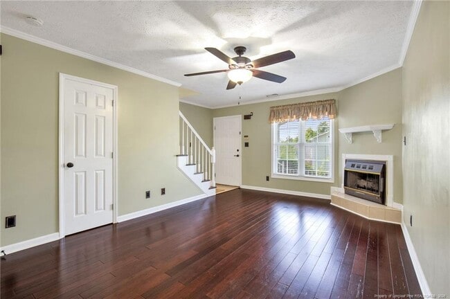 Photo - 425 Cityview Ln