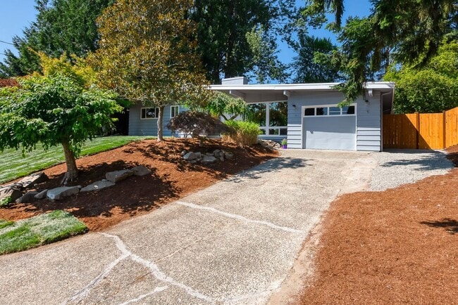 15618 NE 1st Pl
