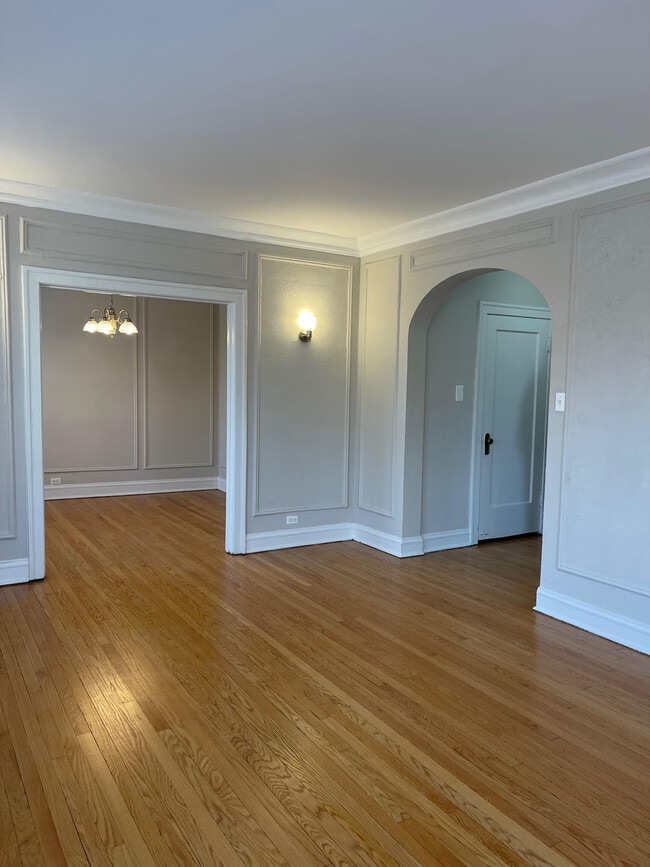 Photo - 1637 W Estes Ave Unit ONE BEDROOM