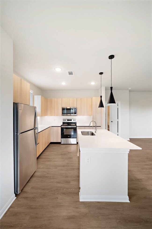 Photo - 17000 Bissonnet St Unit B1.1038