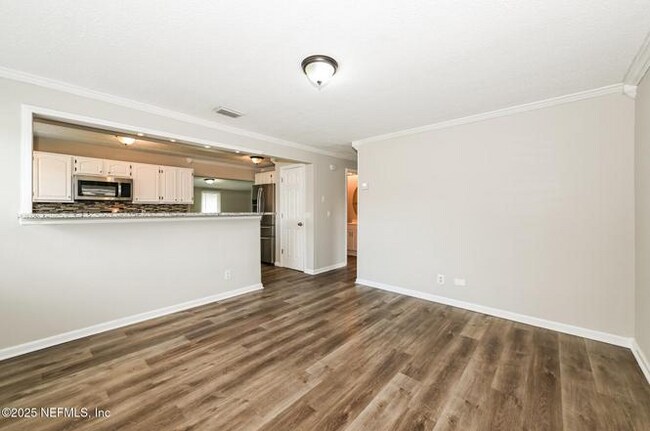 Photo - 10198 Luana Dr N