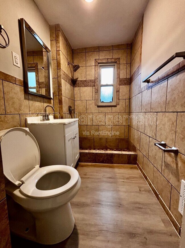 Photo - 225 E Xenia Dr Unidad B