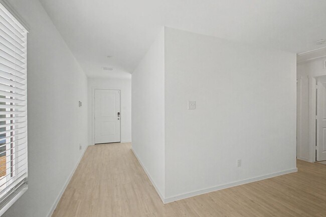 Photo - 6732 Bramblewood Dr