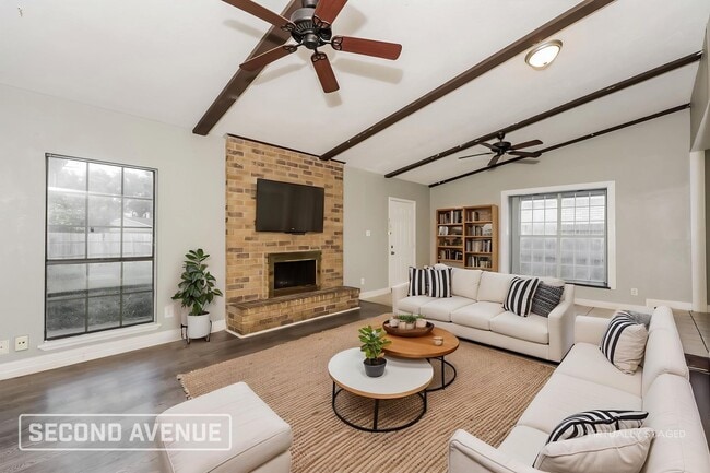 Photo - 7525 Ashcrest Ln