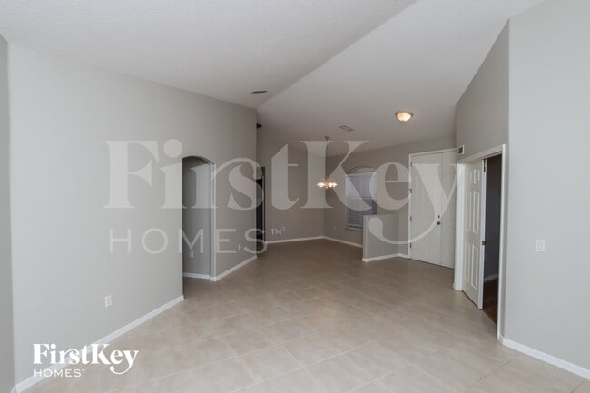 Photo - 1347 Armory Dr NE