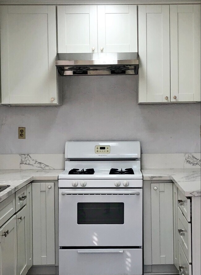 Photo - 401 Western Ave Unit 401 Western Ave