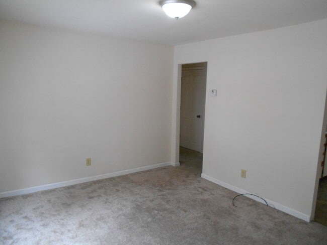 Building Photo - 4405 E Bayley St Rental