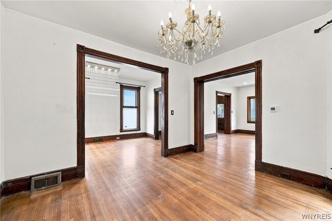 Photo - 304 W Delavan Ave