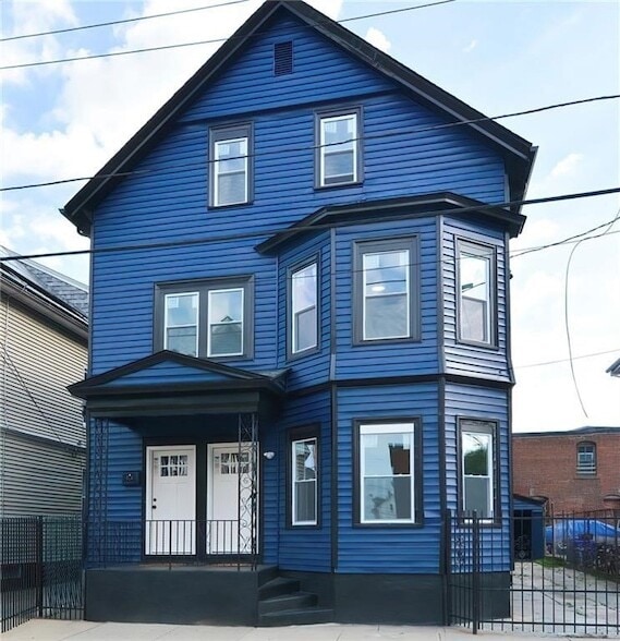 Photo - 135-137 Superior Street Unit 1 Unidad 1