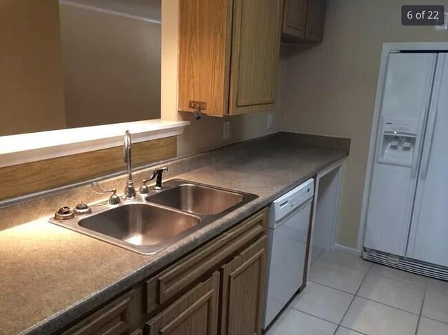 Photo - 2030 Encino Cir