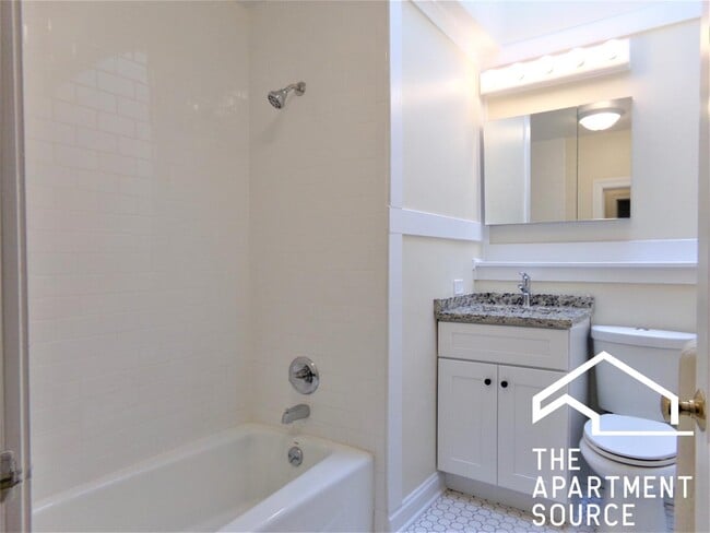 Photo - 809 Elm St Unit 2