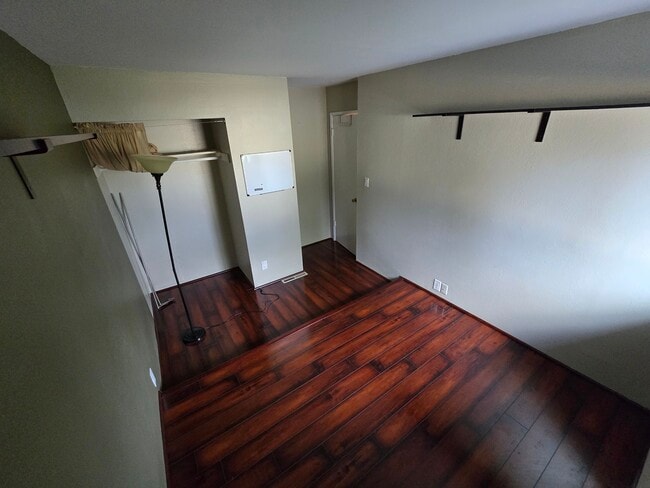 Photo - 2260 Meadowgate Way