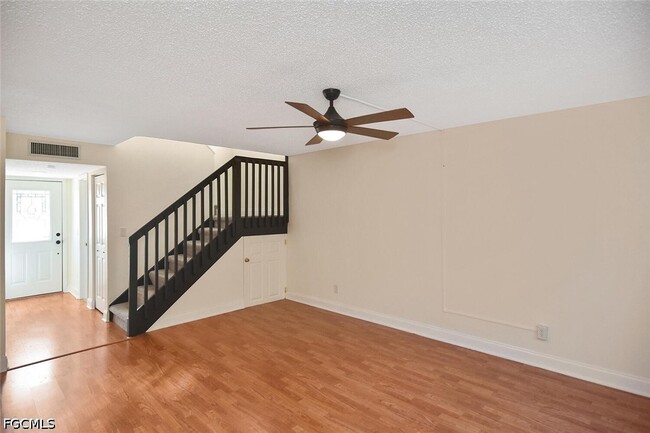 Photo - 4295 Island Cir Unit 2