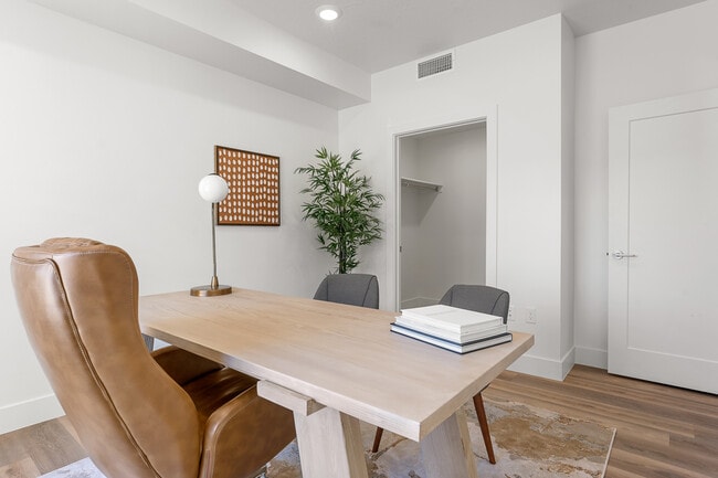 2 Bed 2 Bath