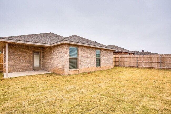 Photo - 14204 Vernon Ave