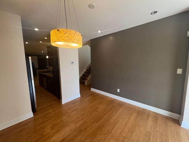 Photo - Beautiful 3 Bedroom/ 2.5 Bath with Integra...