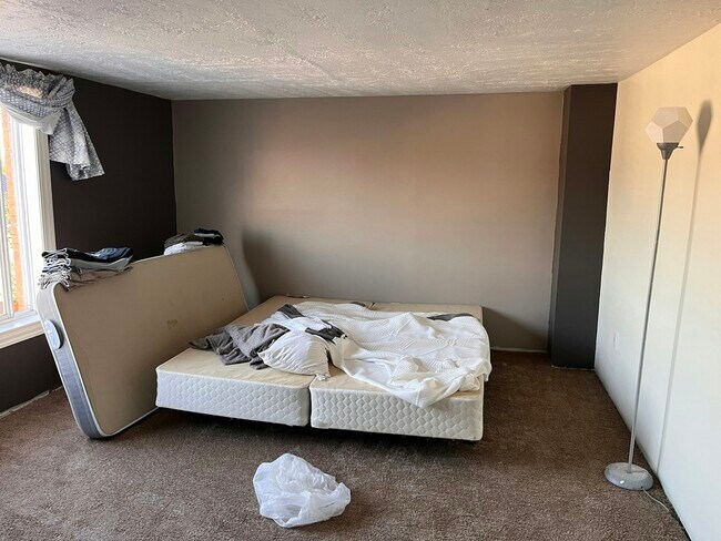 Photo - 220 W 7th Ave