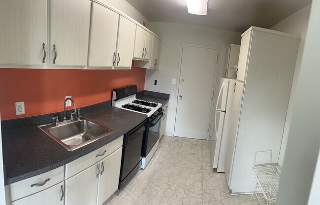 Photo - 1111 University Blvd W Unidad 909A