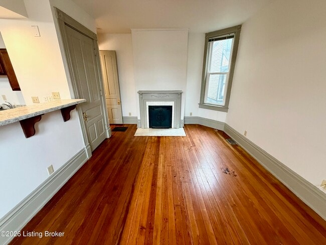 Photo - 1210 E Broadway Unit 1