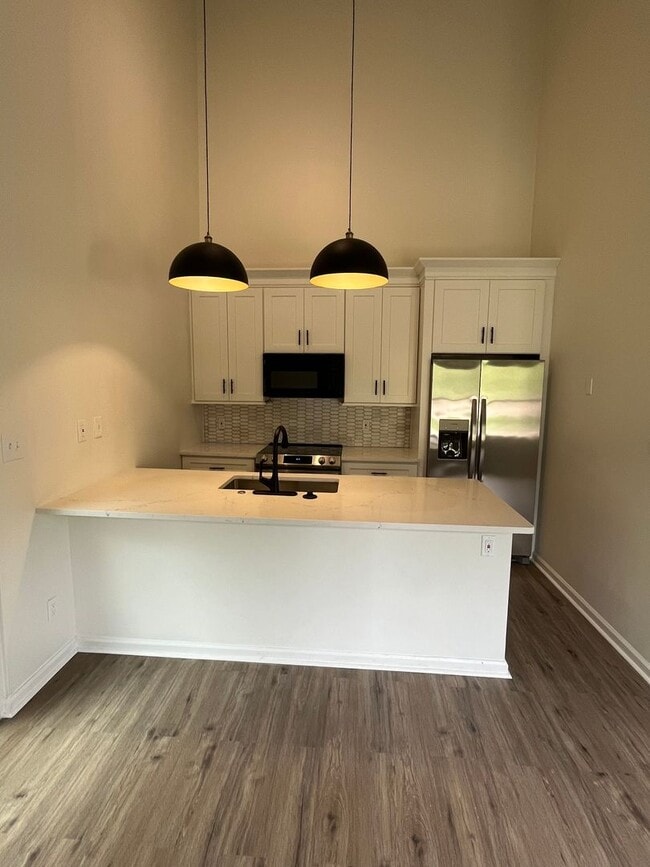 Photo - 3 Bed 3 Bath Condo Located in Golf Club Gated Community