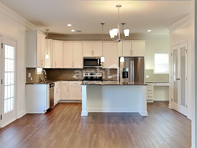 Photo - 564 Whitebark Ln