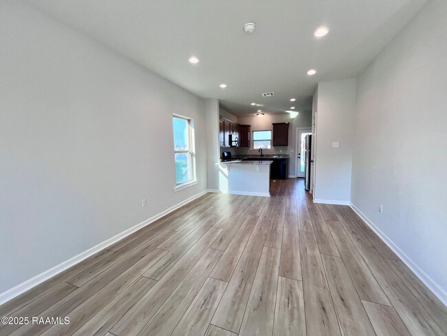 Photo - 131 Brattle Ct