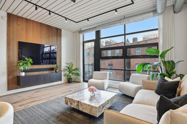 Building Photo - 2125 14th St NW Unit # 304W