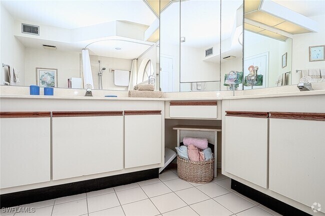 Building Photo - 565 Beachwalk Cir Unit T104 Rental