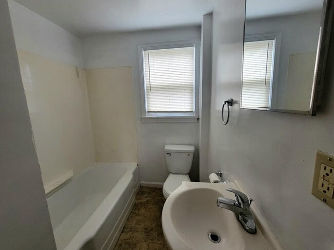 Photo - 378 George St