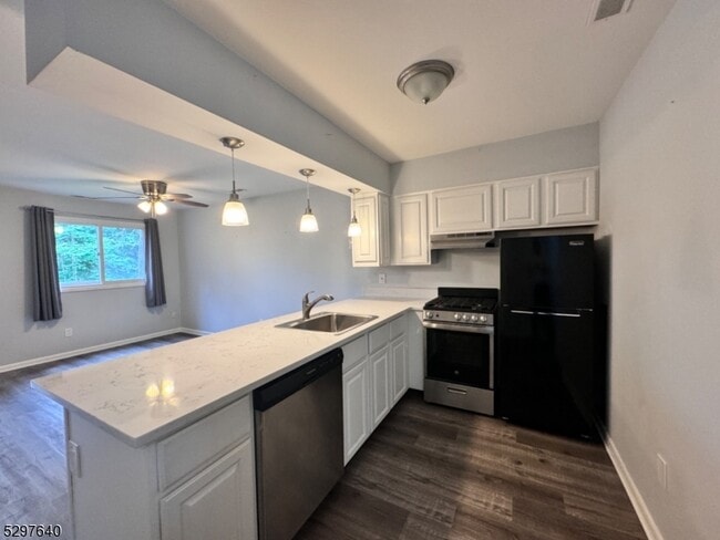 2 Gunstock Dr
