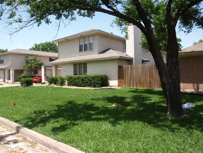 Photo - 10834 Sugar Hill Dr