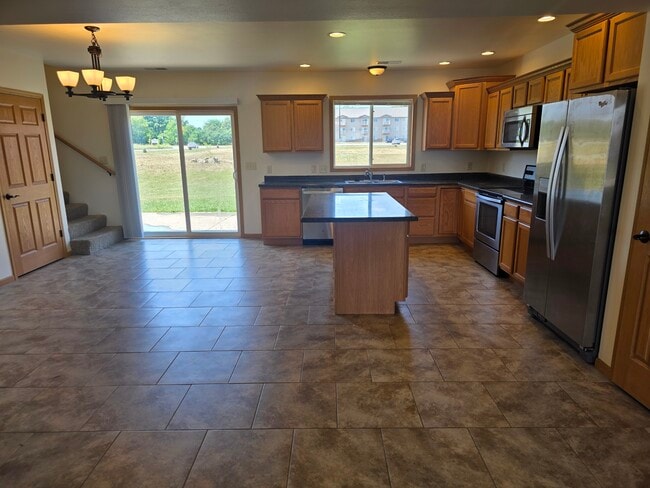 Photo - 1002 Berry Ave