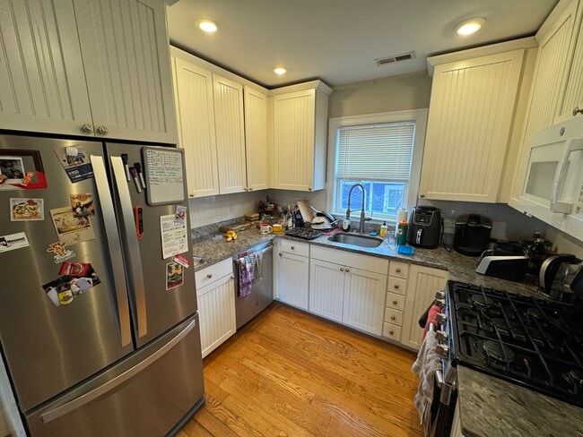 Photo - 183 River St Unidad 2