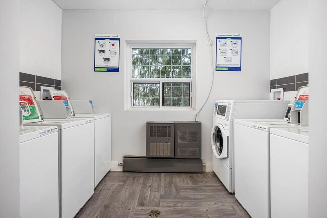 Photo - 444 N Victoria Rd