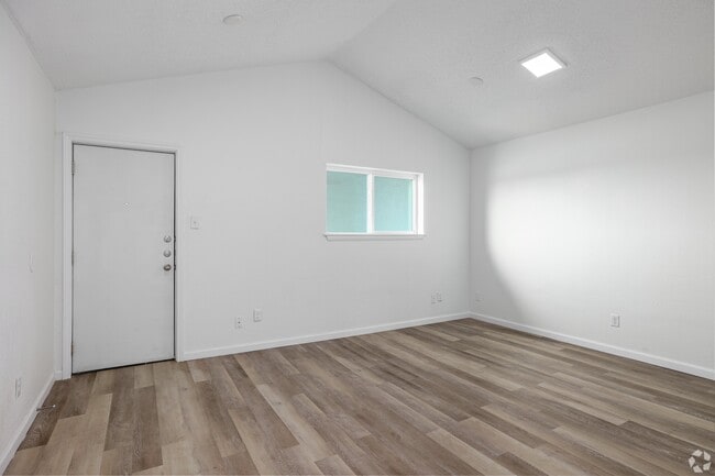 Photo - Altitude 405