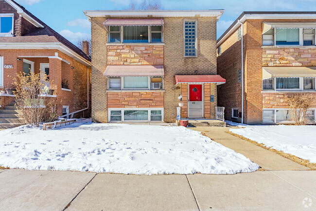 Building Photo - 2054 N Narragansett Ave Unit 2 Rental