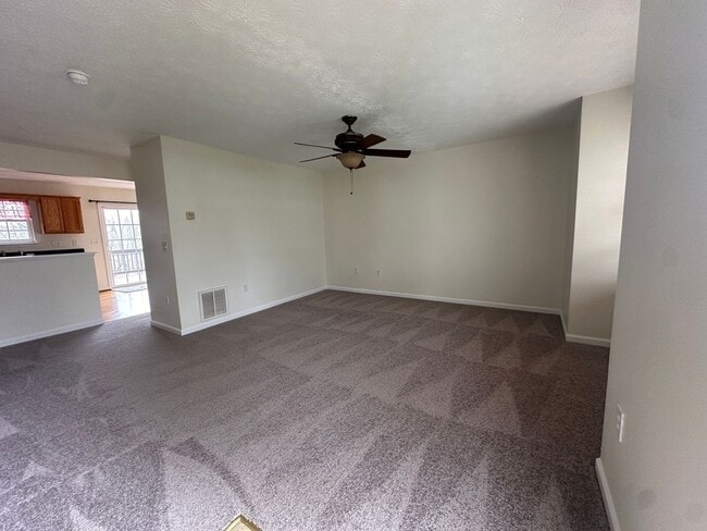 Photo - 114 Seabreeze Ln