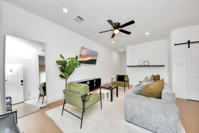 Photo - 5774 Heron Dr