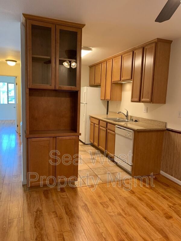 Building Photo - 1730 S El Camino Real Unit #H201