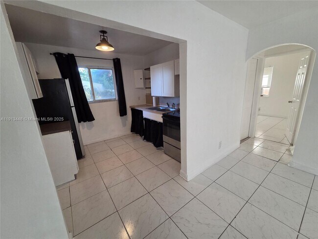 Photo - 2135 Plunkett Ct