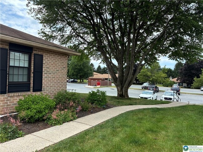 Photo - 2765 Rolling Green Pl