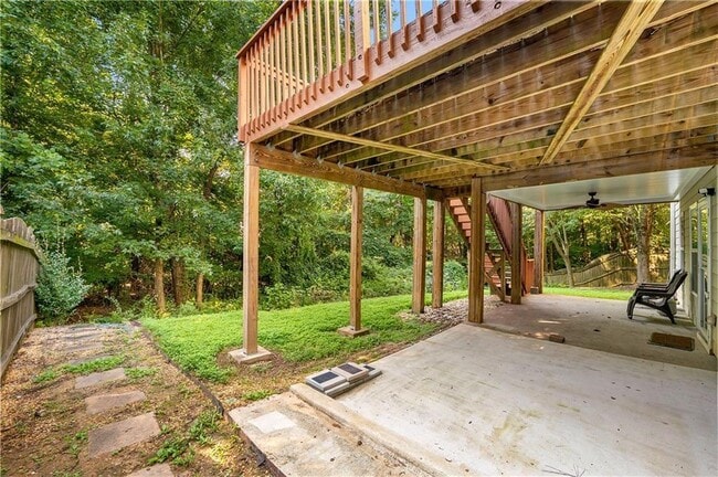 2113 Worrall Hill Dr