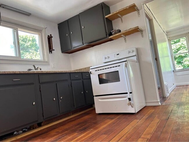 Photo - 304 N Wilson St