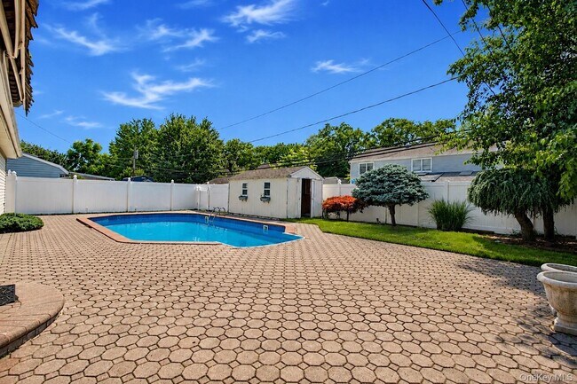 Photo - 12 Cable Ln