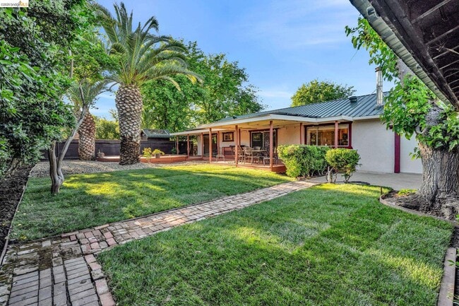 Photo - 3300 Concord Ave