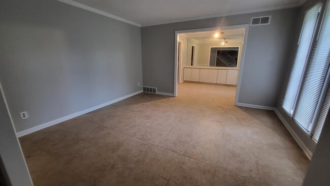 Photo - 5195 Wren Cove