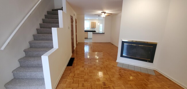 Photo - 2110 Saint Albans St