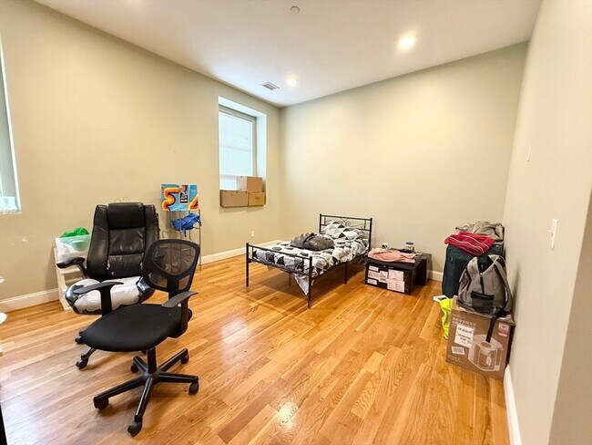 Photo - 409 Dudley St Unit 5